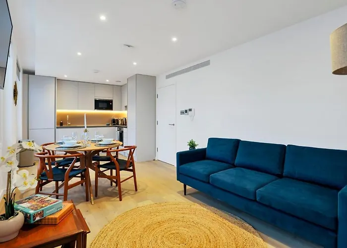 Kensington Luxury Apartment -2 Bedrooms 2 Baths