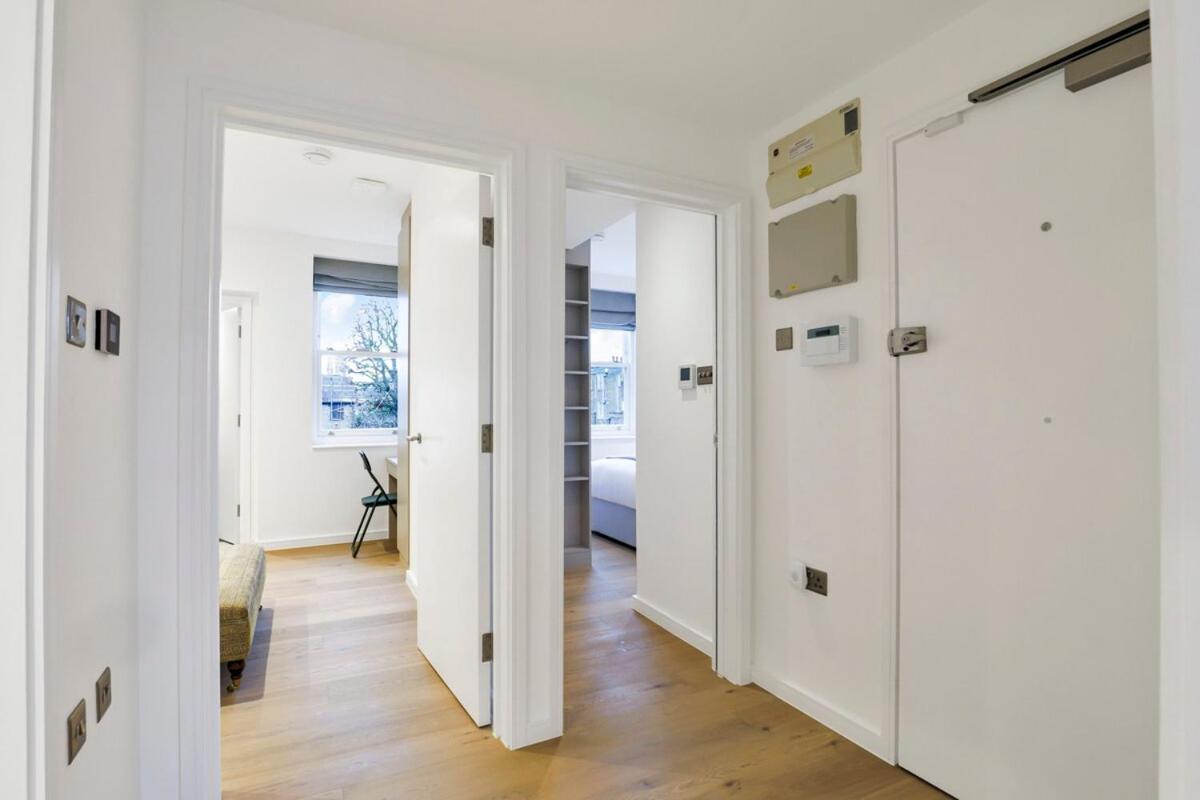 Kensington Luxury -2 Bedrooms 2 Baths *